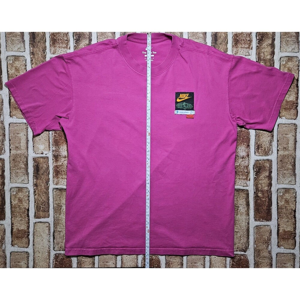 Nike Men's Worldwide Globe Sportswear Max90 Loose Fit Graphic T-Shirt Sz M Pink